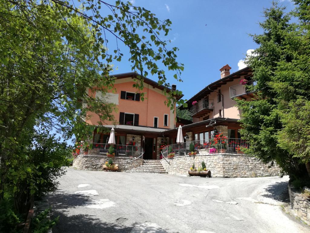 콜리오 Agriturismo Cornei Da Nadia 게스트하우스 외부 사진