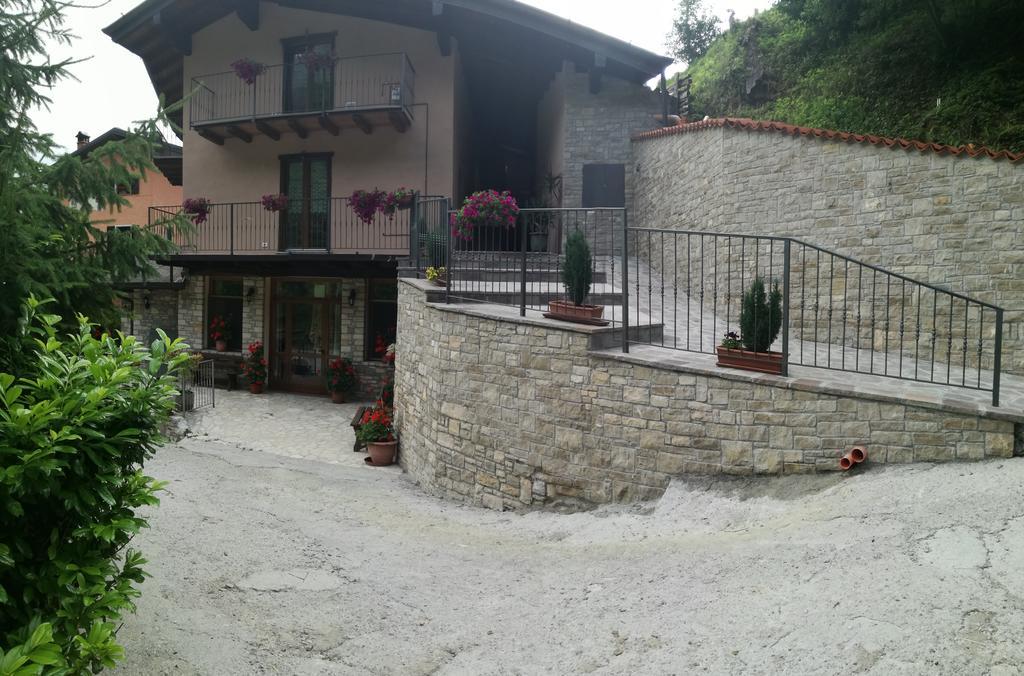 콜리오 Agriturismo Cornei Da Nadia 게스트하우스 외부 사진